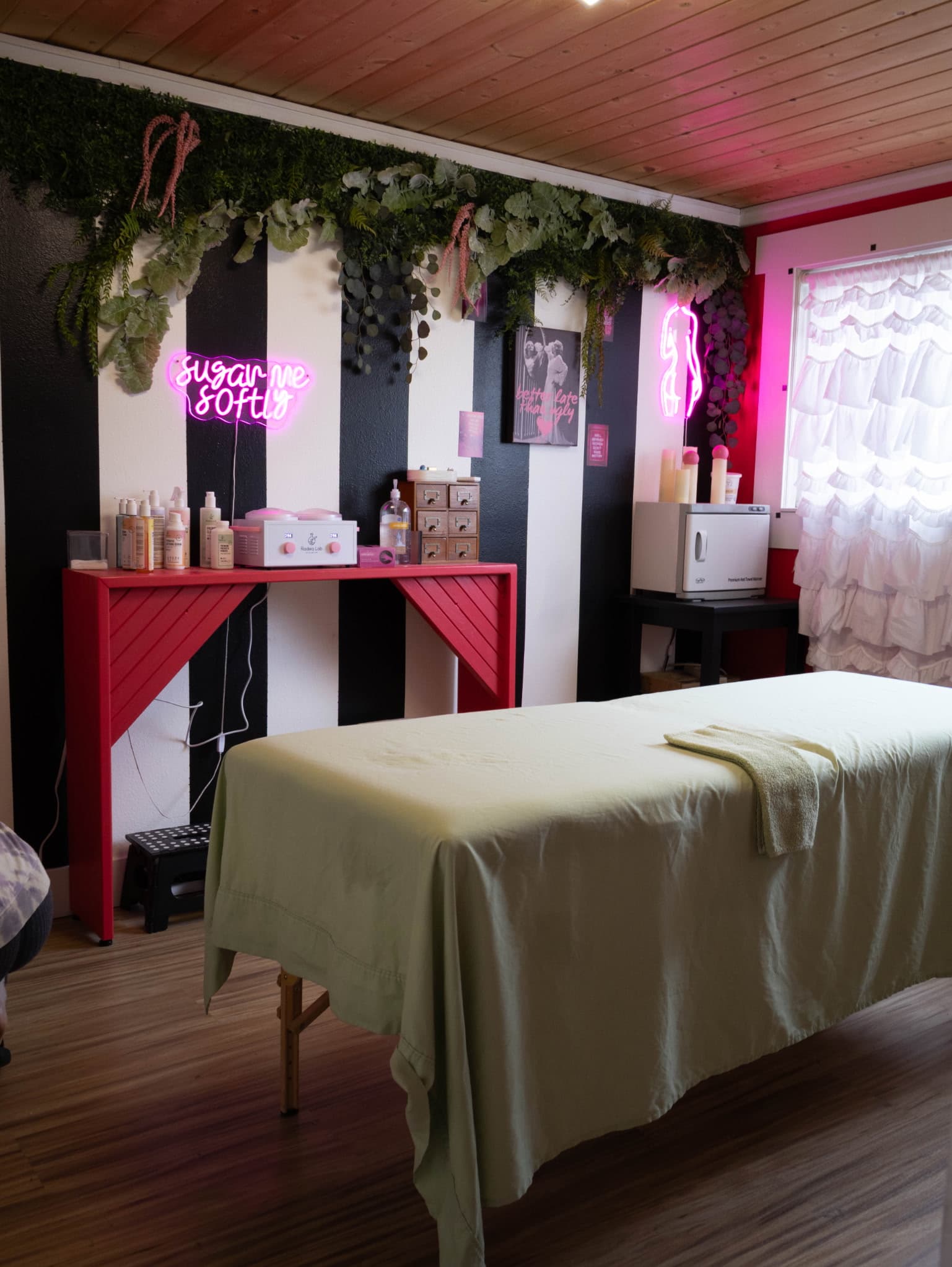 Salon treatment room